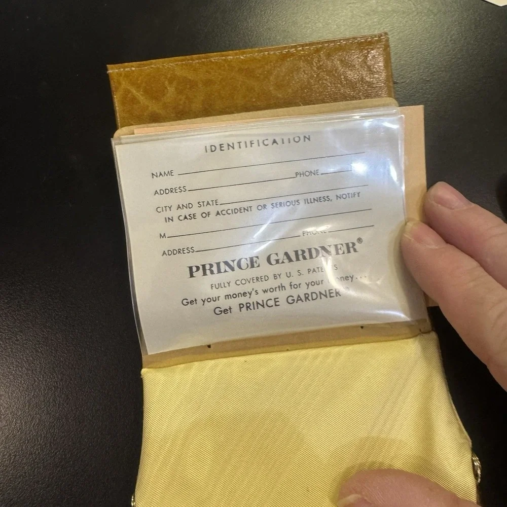 Vtg Princess Gardner Leather Wallet Kiss Lock  French Purse With Original Box